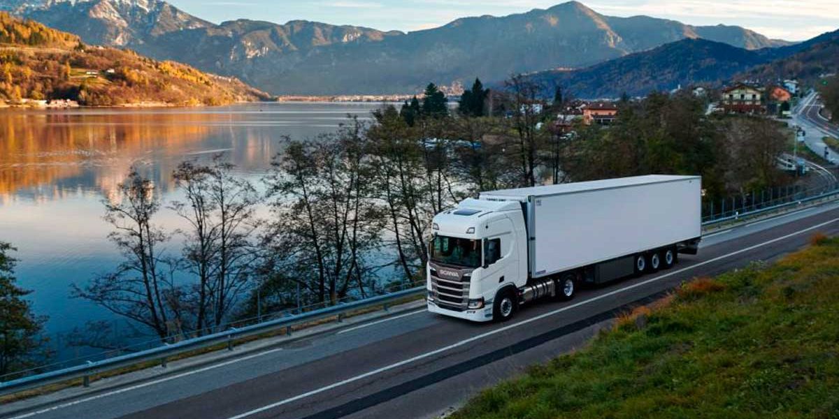 Stock-Logistic_Transporte-terrestre